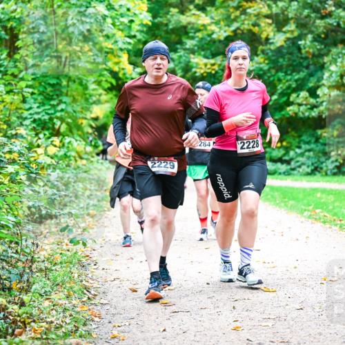 12.10.2025 - Bramfelder Halbmarathon 2025 Dr. Thomas Lammeyer http://msf.ph/oto/9349974 12.10.2025 10:32:29 Laufen 2229, 284, 2228 meine-sportfotos.de