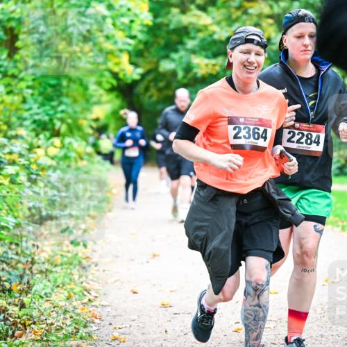 12.10.2025 - Bramfelder Halbmarathon 2025 Dr. Thomas Lammeyer http://msf.ph/oto/9349988 12.10.2025 10:32:32 Laufen 2364, 2284 meine-sportfotos.de