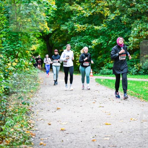 12.10.2025 - Bramfelder Halbmarathon 2025 Dr. Thomas Lammeyer http://msf.ph/oto/9350084 12.10.2025 10:32:51 Laufen 2899, 2200, 2332, 2244 meine-sportfotos.de