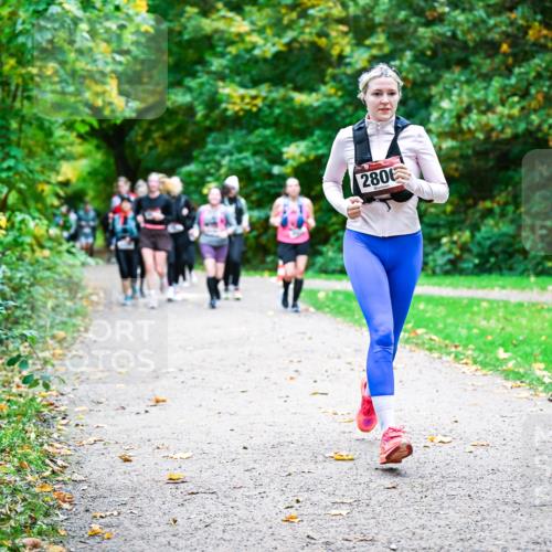 12.10.2025 - Bramfelder Halbmarathon 2025 Dr. Thomas Lammeyer http://msf.ph/oto/9350133 12.10.2025 10:33:01 Laufen 2800 meine-sportfotos.de