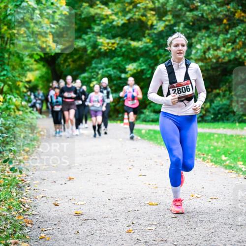 12.10.2025 - Bramfelder Halbmarathon 2025 Dr. Thomas Lammeyer http://msf.ph/oto/9350134 12.10.2025 10:33:01 Laufen 2806 meine-sportfotos.de