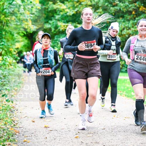 12.10.2025 - Bramfelder Halbmarathon 2025 Dr. Thomas Lammeyer http://msf.ph/oto/9350170 12.10.2025 10:33:07 Laufen 2204, 2613, 2694, 2805, 2440 meine-sportfotos.de
