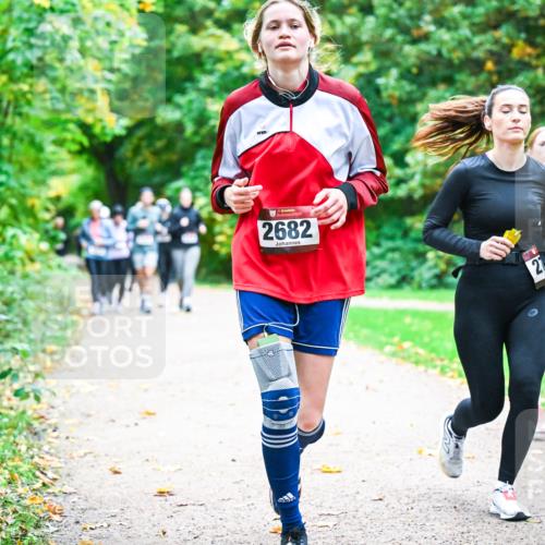 12.10.2025 - Bramfelder Halbmarathon 2025 Dr. Thomas Lammeyer http://msf.ph/oto/9350183 12.10.2025 10:33:10 Laufen 34, 2682, 27 meine-sportfotos.de