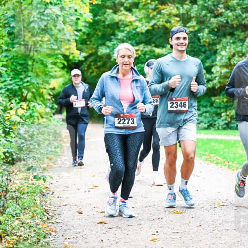 12.10.2025 - Bramfelder Halbmarathon 2025 Dr. Thomas Lammeyer http://msf.ph/oto/9350213 12.10.2025 10:33:17 Laufen 2196, 2273, 88, 2346, 2345 meine-sportfotos.de