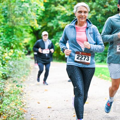 12.10.2025 - Bramfelder Halbmarathon 2025 Dr. Thomas Lammeyer http://msf.ph/oto/9350219 12.10.2025 10:33:18 Laufen 34, 2273, 2346 meine-sportfotos.de