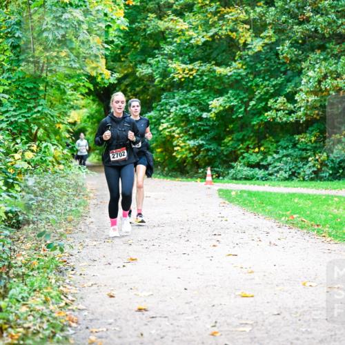 12.10.2025 - Bramfelder Halbmarathon 2025 Dr. Thomas Lammeyer http://msf.ph/oto/9350244 12.10.2025 10:33:23 Laufen 2702 meine-sportfotos.de