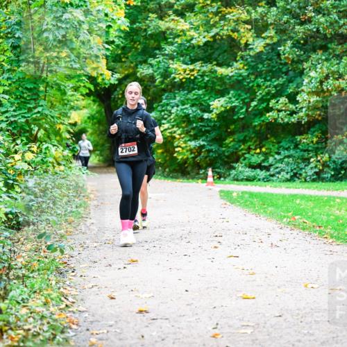 12.10.2025 - Bramfelder Halbmarathon 2025 Dr. Thomas Lammeyer http://msf.ph/oto/9350247 12.10.2025 10:33:23 Laufen 2702 meine-sportfotos.de