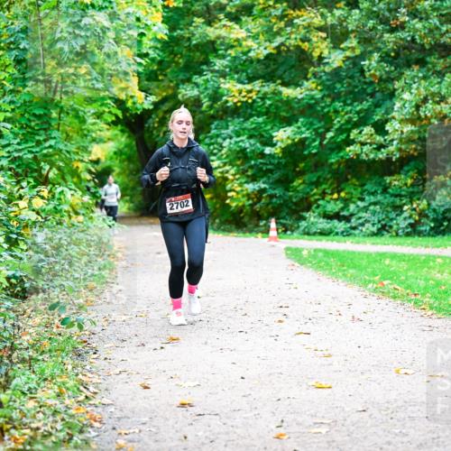 12.10.2025 - Bramfelder Halbmarathon 2025 Dr. Thomas Lammeyer http://msf.ph/oto/9350249 12.10.2025 10:33:24 Laufen 2702 meine-sportfotos.de
