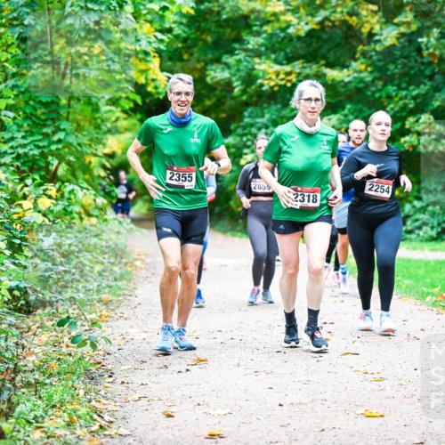 12.10.2025 - Bramfelder Halbmarathon 2025 Dr. Thomas Lammeyer http://msf.ph/oto/9350371 12.10.2025 10:33:55 Laufen 2254, 2355, 2855, 2318 meine-sportfotos.de