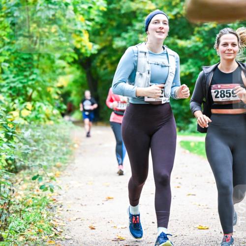 12.10.2025 - Bramfelder Halbmarathon 2025 Dr. Thomas Lammeyer http://msf.ph/oto/9350383 12.10.2025 10:33:58 Laufen 2859 meine-sportfotos.de