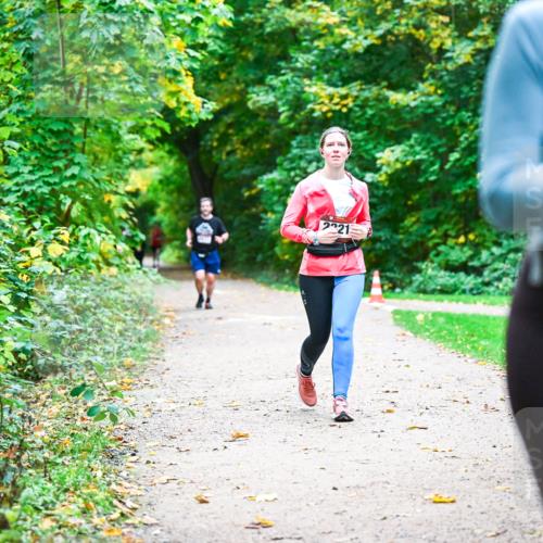 12.10.2025 - Bramfelder Halbmarathon 2025 Dr. Thomas Lammeyer http://msf.ph/oto/9350386 12.10.2025 10:34:00 Laufen 272, 2221 meine-sportfotos.de
