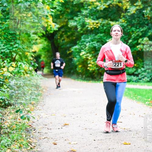12.10.2025 - Bramfelder Halbmarathon 2025 Dr. Thomas Lammeyer http://msf.ph/oto/9350393 12.10.2025 10:34:01 Laufen 2221 meine-sportfotos.de
