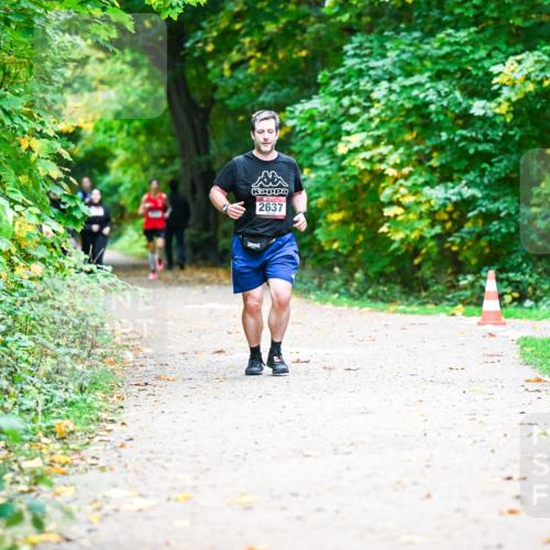 12.10.2025 - Bramfelder Halbmarathon 2025 Dr. Thomas Lammeyer http://msf.ph/oto/9350405 12.10.2025 10:34:03 Laufen 2637 meine-sportfotos.de