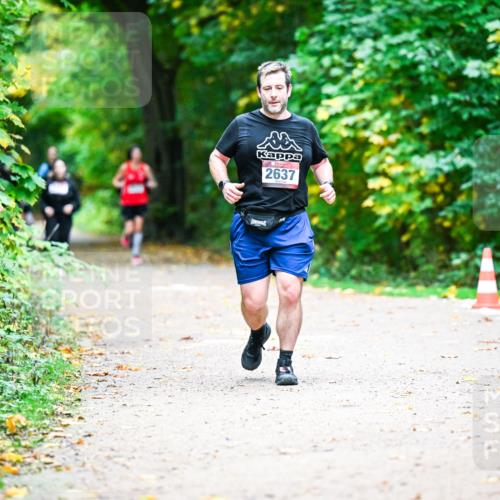 12.10.2025 - Bramfelder Halbmarathon 2025 Dr. Thomas Lammeyer http://msf.ph/oto/9350412 12.10.2025 10:34:04 Laufen 2637 meine-sportfotos.de