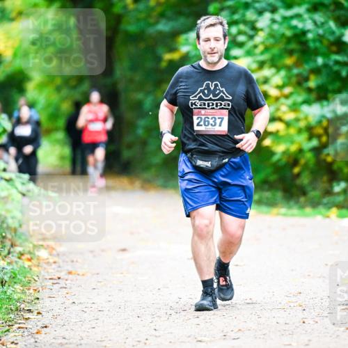 12.10.2025 - Bramfelder Halbmarathon 2025 Dr. Thomas Lammeyer http://msf.ph/oto/9350420 12.10.2025 10:34:05 Laufen 2637 meine-sportfotos.de