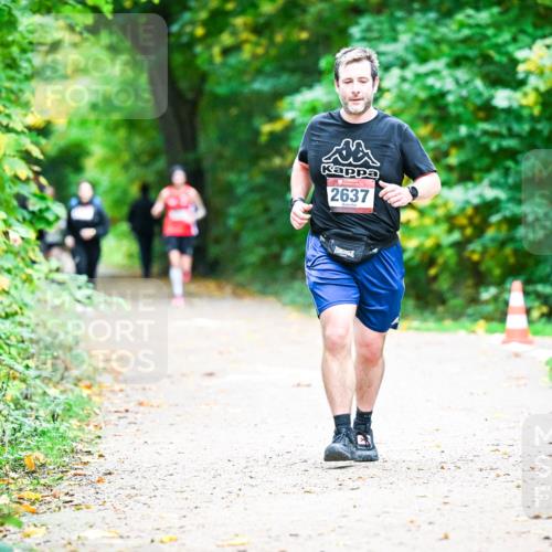 12.10.2025 - Bramfelder Halbmarathon 2025 Dr. Thomas Lammeyer http://msf.ph/oto/9350424 12.10.2025 10:34:05 Laufen 2637 meine-sportfotos.de