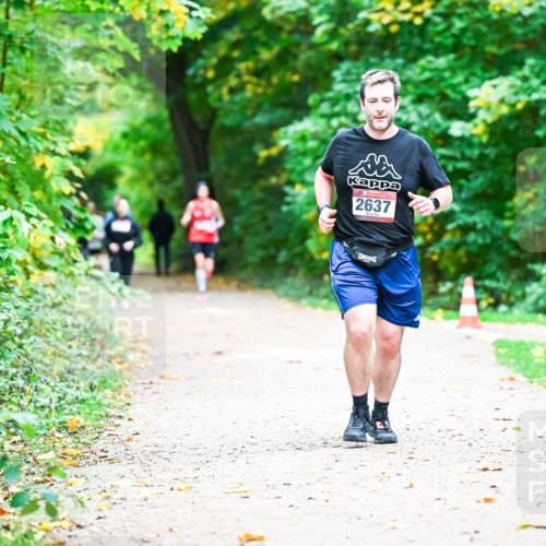 12.10.2025 - Bramfelder Halbmarathon 2025 Dr. Thomas Lammeyer http://msf.ph/oto/9350429 12.10.2025 10:34:06 Laufen 2637 meine-sportfotos.de