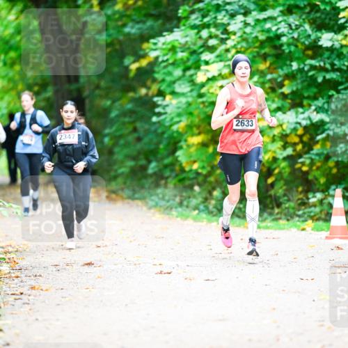 12.10.2025 - Bramfelder Halbmarathon 2025 Dr. Thomas Lammeyer http://msf.ph/oto/9350440 12.10.2025 10:34:11 Laufen 2633, 2347 meine-sportfotos.de