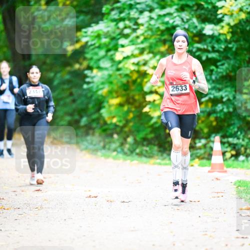 12.10.2025 - Bramfelder Halbmarathon 2025 Dr. Thomas Lammeyer http://msf.ph/oto/9350447 12.10.2025 10:34:12 Laufen 2347, 2633 meine-sportfotos.de