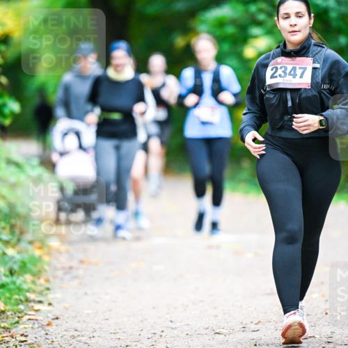 12.10.2025 - Bramfelder Halbmarathon 2025 Dr. Thomas Lammeyer http://msf.ph/oto/9350480 12.10.2025 10:34:18 Laufen 2347 meine-sportfotos.de