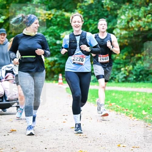 12.10.2025 - Bramfelder Halbmarathon 2025 Dr. Thomas Lammeyer http://msf.ph/oto/9350515 12.10.2025 10:34:25 Laufen 2226, 2448 meine-sportfotos.de