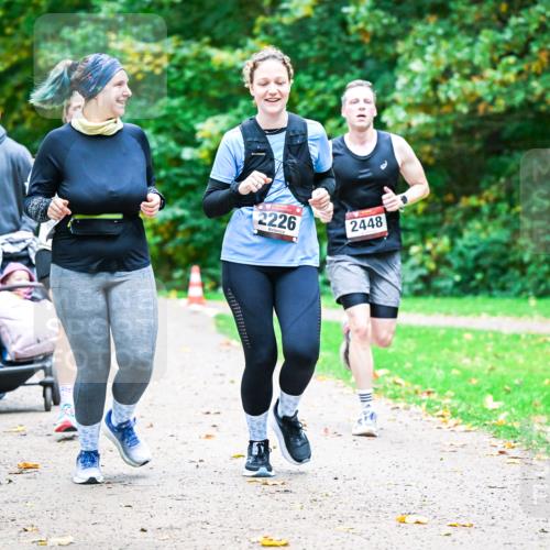 12.10.2025 - Bramfelder Halbmarathon 2025 Dr. Thomas Lammeyer http://msf.ph/oto/9350516 12.10.2025 10:34:25 Laufen 2226, 2448 meine-sportfotos.de