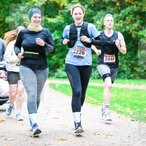 12.10.2025 - Bramfelder Halbmarathon 2025 Dr. Thomas Lammeyer http://msf.ph/oto/9350520 12.10.2025 10:34:26 Laufen 2226, 2448 meine-sportfotos.de