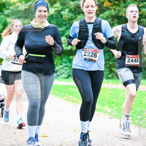 12.10.2025 - Bramfelder Halbmarathon 2025 Dr. Thomas Lammeyer http://msf.ph/oto/9350525 12.10.2025 10:34:27 Laufen 22, 2226, 2448 meine-sportfotos.de