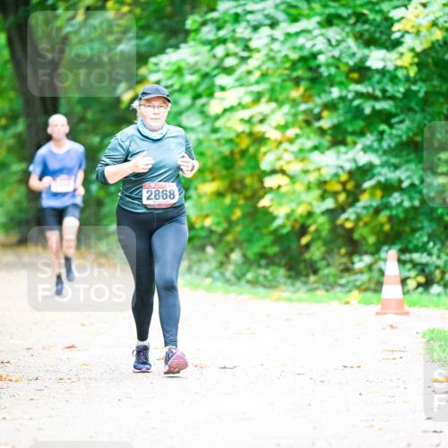 12.10.2025 - Bramfelder Halbmarathon 2025 Dr. Thomas Lammeyer http://msf.ph/oto/9350546 12.10.2025 10:34:41 Laufen 2868 meine-sportfotos.de