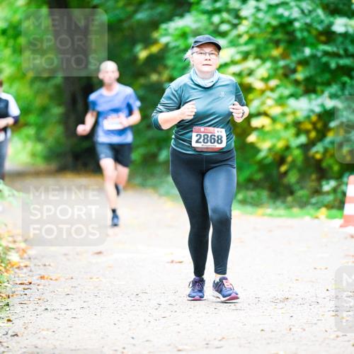 12.10.2025 - Bramfelder Halbmarathon 2025 Dr. Thomas Lammeyer http://msf.ph/oto/9350556 12.10.2025 10:34:42 Laufen 32, 2868 meine-sportfotos.de