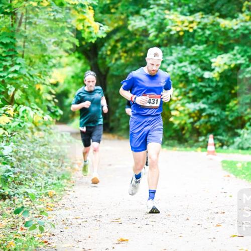 12.10.2025 - Bramfelder Halbmarathon 2025 Dr. Thomas Lammeyer http://msf.ph/oto/9350622 12.10.2025 10:34:57 Laufen 431 meine-sportfotos.de