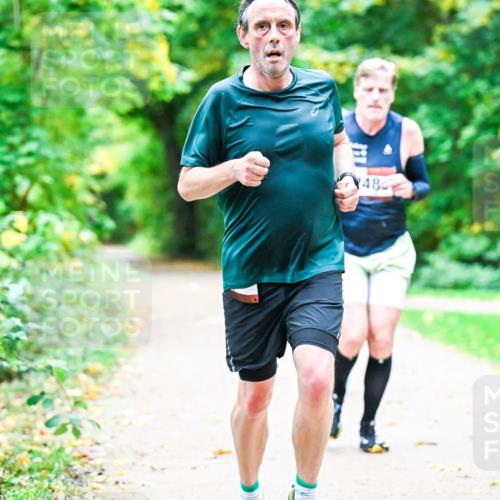 12.10.2025 - Bramfelder Halbmarathon 2025 Dr. Thomas Lammeyer http://msf.ph/oto/9350643 12.10.2025 10:35:00 Laufen 760, 48 meine-sportfotos.de