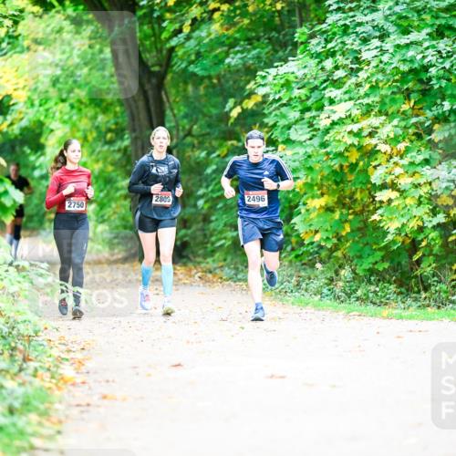 12.10.2025 - Bramfelder Halbmarathon 2025 Dr. Thomas Lammeyer http://msf.ph/oto/9350654 12.10.2025 10:35:16 Laufen 2750, 2809, 2496 meine-sportfotos.de