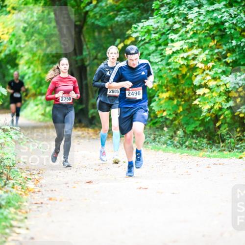 12.10.2025 - Bramfelder Halbmarathon 2025 Dr. Thomas Lammeyer http://msf.ph/oto/9350669 12.10.2025 10:35:19 Laufen 2750, 2809, 2496 meine-sportfotos.de