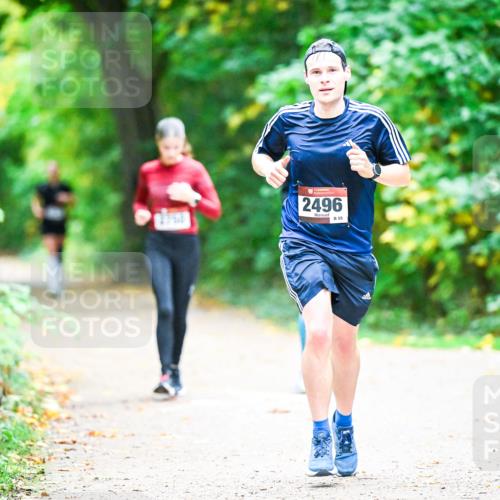 12.10.2025 - Bramfelder Halbmarathon 2025 Dr. Thomas Lammeyer http://msf.ph/oto/9350685 12.10.2025 10:35:21 Laufen 2496, 55 meine-sportfotos.de