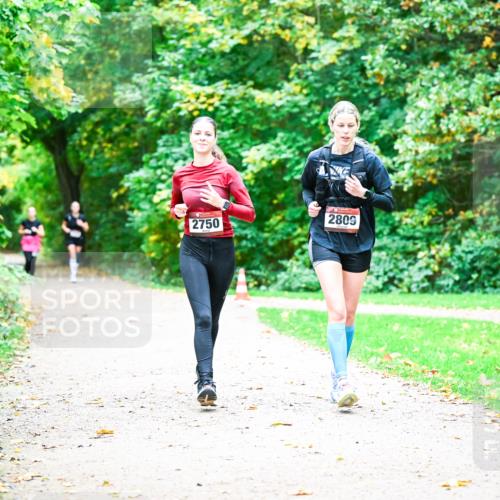 12.10.2025 - Bramfelder Halbmarathon 2025 Dr. Thomas Lammeyer http://msf.ph/oto/9350716 12.10.2025 10:35:27 Laufen 2809, 2750 meine-sportfotos.de