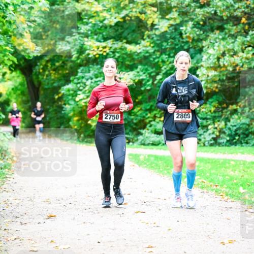 12.10.2025 - Bramfelder Halbmarathon 2025 Dr. Thomas Lammeyer http://msf.ph/oto/9350718 12.10.2025 10:35:27 Laufen 2809, 2750 meine-sportfotos.de