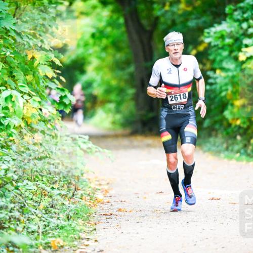 12.10.2025 - Bramfelder Halbmarathon 2025 Dr. Thomas Lammeyer http://msf.ph/oto/9350769 12.10.2025 10:35:42 Laufen 2618 meine-sportfotos.de