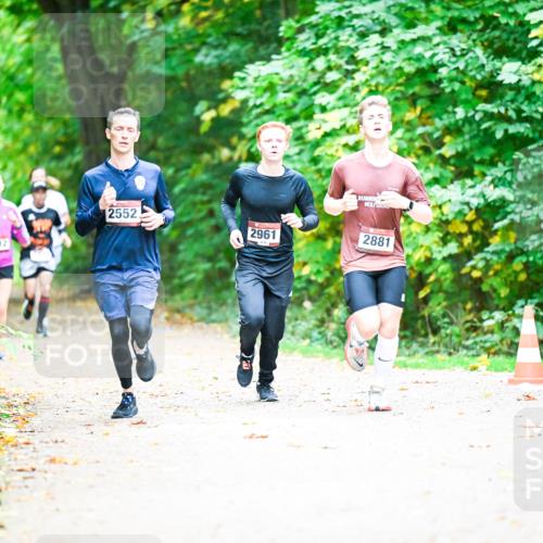 12.10.2025 - Bramfelder Halbmarathon 2025 Dr. Thomas Lammeyer http://msf.ph/oto/9350796 12.10.2025 10:36:00 Laufen 2712, 2552, 2961, 2881 meine-sportfotos.de