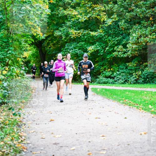12.10.2025 - Bramfelder Halbmarathon 2025 Dr. Thomas Lammeyer http://msf.ph/oto/9350832 12.10.2025 10:36:08 Laufen 2836, 2712, 2847, 2878 meine-sportfotos.de