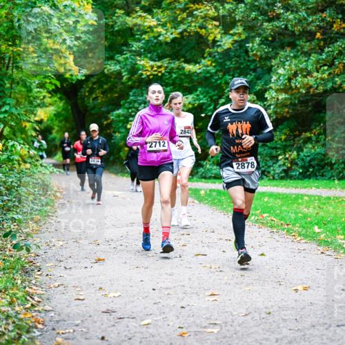 12.10.2025 - Bramfelder Halbmarathon 2025 Dr. Thomas Lammeyer http://msf.ph/oto/9350845 12.10.2025 10:36:10 Laufen 2836, 2712, 2842, 2878 meine-sportfotos.de