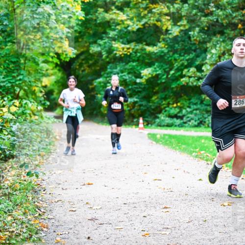 12.10.2025 - Bramfelder Halbmarathon 2025 Dr. Thomas Lammeyer http://msf.ph/oto/9350912 12.10.2025 10:36:22 Laufen 2867 meine-sportfotos.de