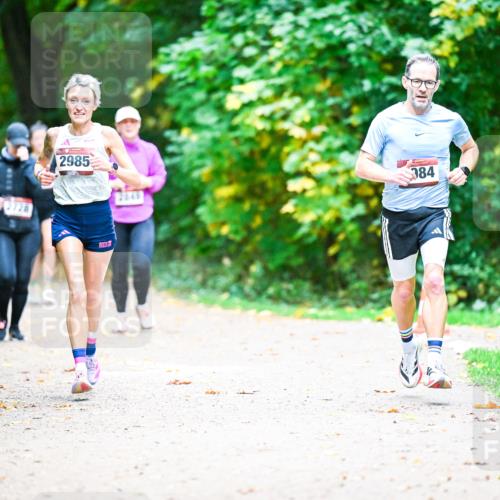 12.10.2025 - Bramfelder Halbmarathon 2025 Dr. Thomas Lammeyer http://msf.ph/oto/9350986 12.10.2025 10:36:57 Laufen 272, 2985, 2045, 384 meine-sportfotos.de