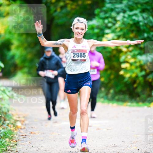 12.10.2025 - Bramfelder Halbmarathon 2025 Dr. Thomas Lammeyer http://msf.ph/oto/9350994 12.10.2025 10:36:59 Laufen 2985 meine-sportfotos.de