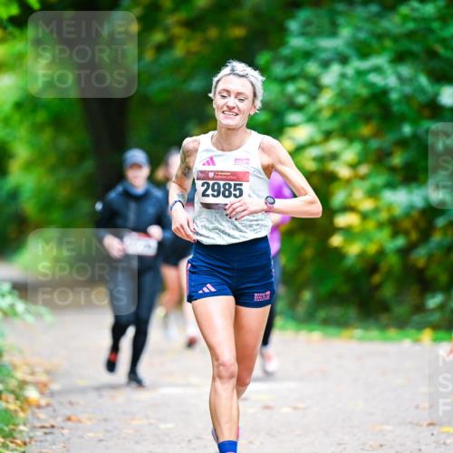 12.10.2025 - Bramfelder Halbmarathon 2025 Dr. Thomas Lammeyer http://msf.ph/oto/9350997 12.10.2025 10:36:59 Laufen 2985 meine-sportfotos.de