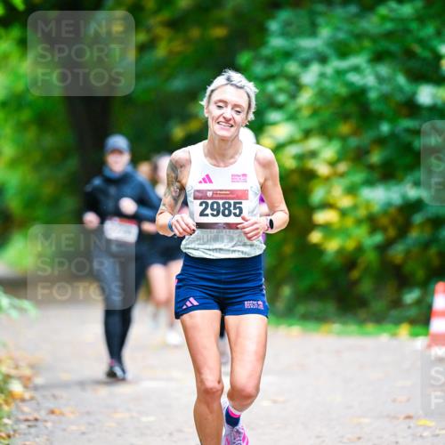 12.10.2025 - Bramfelder Halbmarathon 2025 Dr. Thomas Lammeyer http://msf.ph/oto/9350998 12.10.2025 10:36:59 Laufen 34, 2985 meine-sportfotos.de