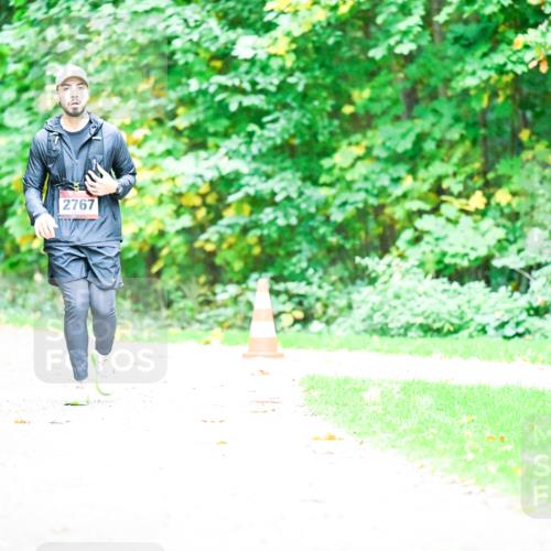 12.10.2025 - Bramfelder Halbmarathon 2025 Dr. Thomas Lammeyer http://msf.ph/oto/9351025 12.10.2025 10:37:15 Laufen 2767 meine-sportfotos.de
