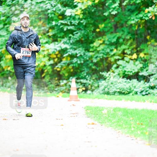 12.10.2025 - Bramfelder Halbmarathon 2025 Dr. Thomas Lammeyer http://msf.ph/oto/9351027 12.10.2025 10:37:15 Laufen 2767 meine-sportfotos.de
