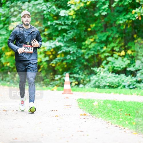 12.10.2025 - Bramfelder Halbmarathon 2025 Dr. Thomas Lammeyer http://msf.ph/oto/9351032 12.10.2025 10:37:16 Laufen 2767 meine-sportfotos.de