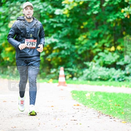 12.10.2025 - Bramfelder Halbmarathon 2025 Dr. Thomas Lammeyer http://msf.ph/oto/9351043 12.10.2025 10:37:17 Laufen 2767 meine-sportfotos.de